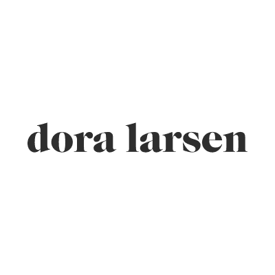 Dora Larsen logo