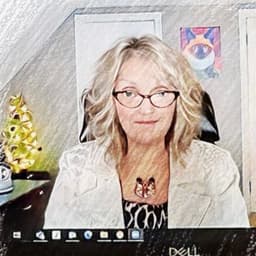 Cindy Larson Moura