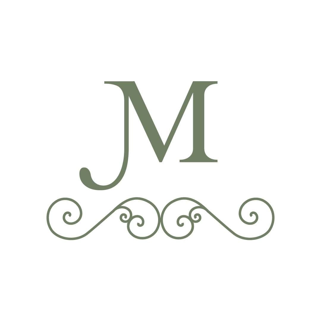 Majestad Hotel color logo