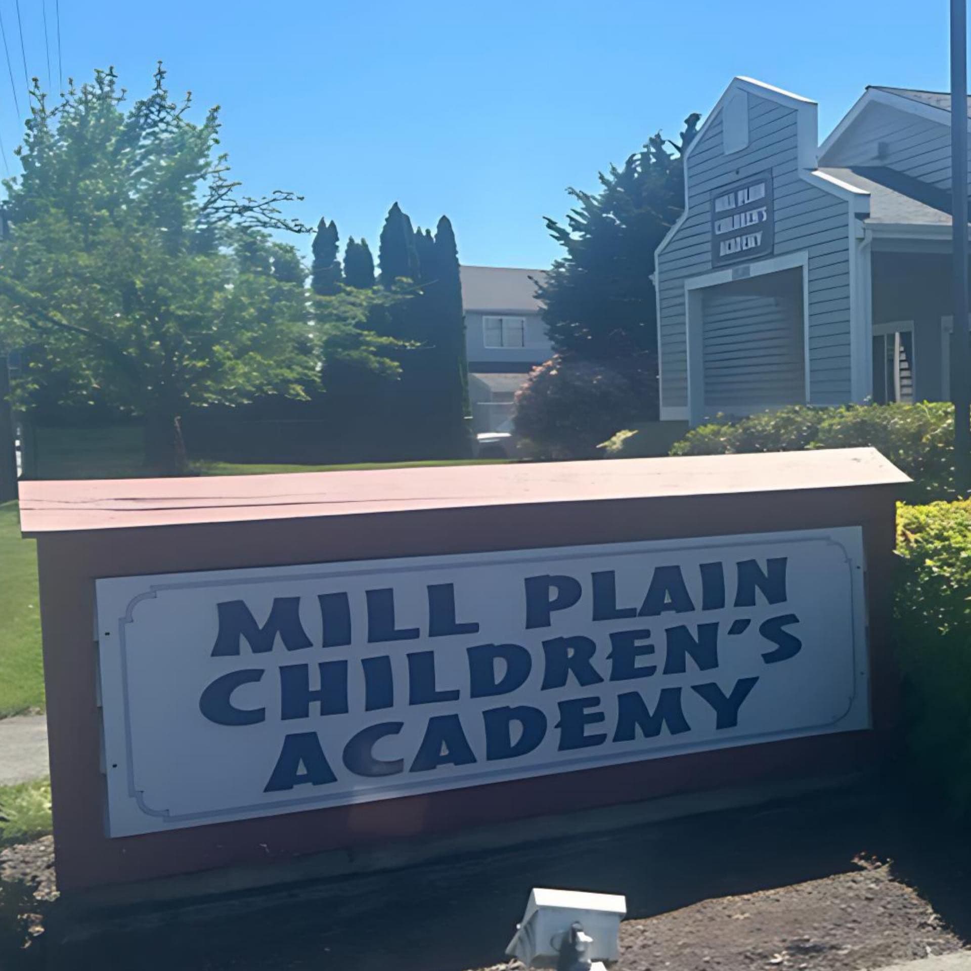 Mill Plain Children's Academy color logo