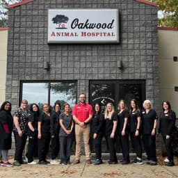 to Oakwood Animal Hospital