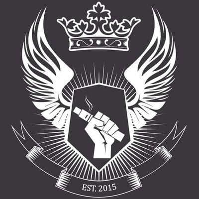 Royal Vapes color logo