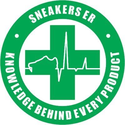 SNEAKERS ER color logo